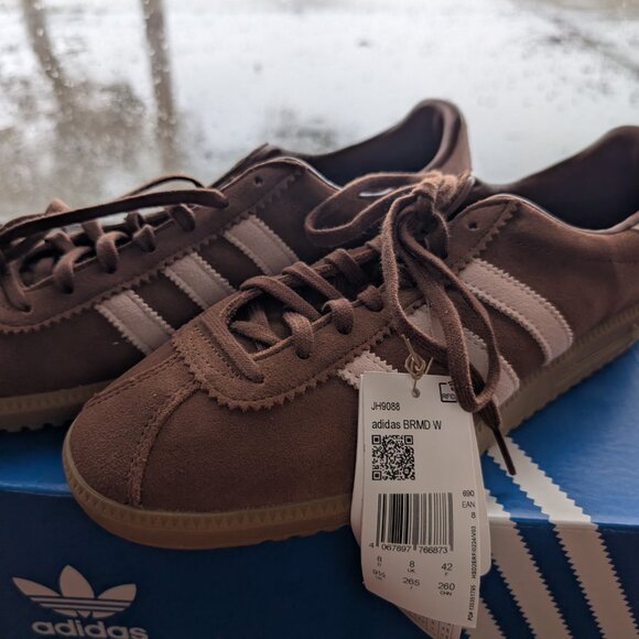 Adidas Bermuda Shoes Brown Suede Pink Stripes - Picture 2 of 9